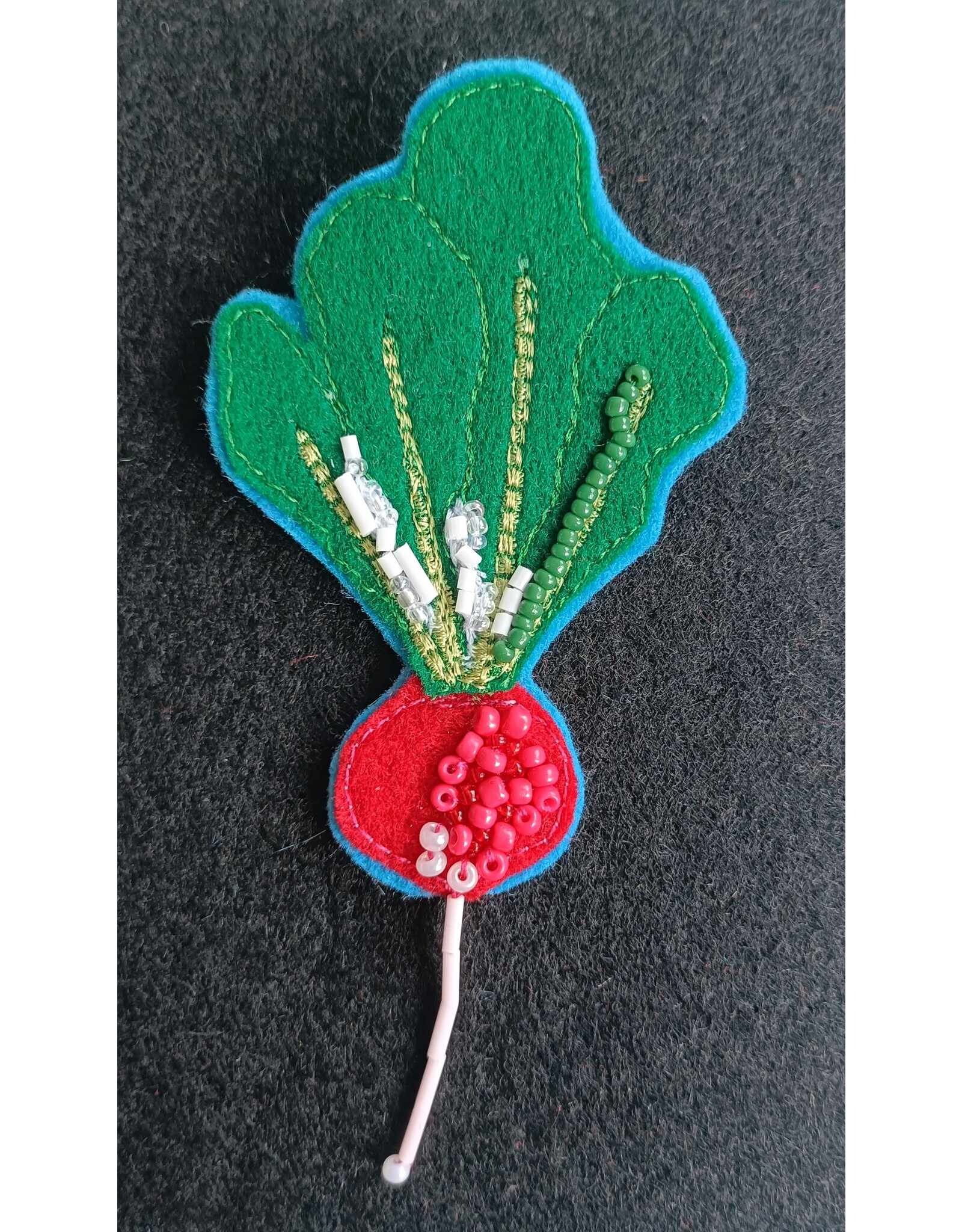 Broche Radijsje