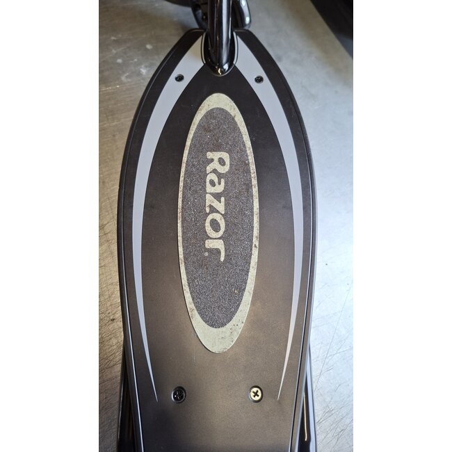 Razor Elektrische Step E90 Power Core Zwart - 2e Kans