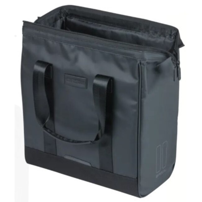Fietstas Basil Shopper Grand Tarpaulin MIK Hooks 23L Zwart