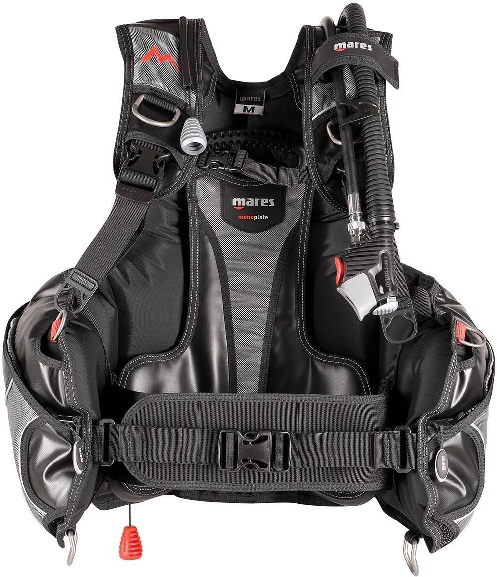 Mares Rock | Lucas Divestore