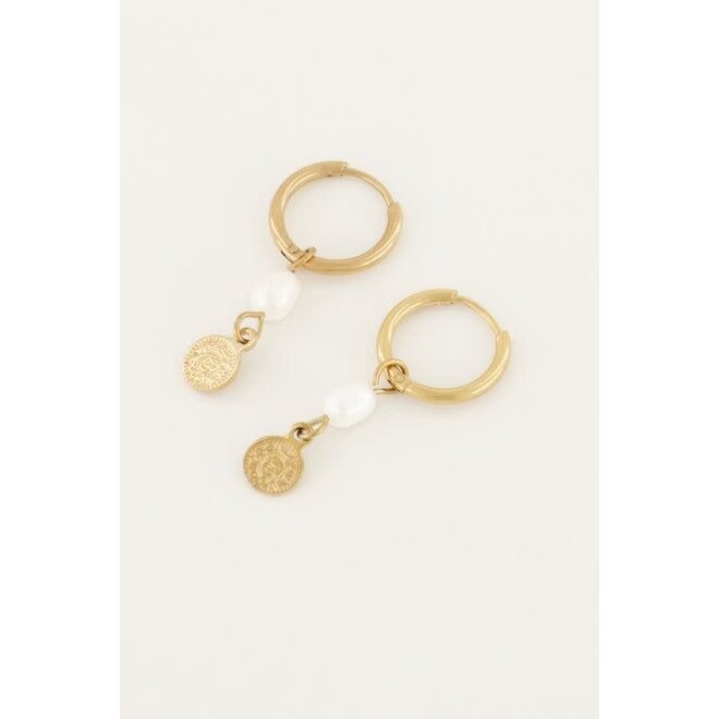 Oorringen parel en munt goudkleurig
