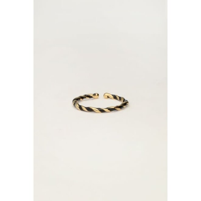 Gedraaide ring met zwart goudkleurig