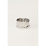 Statement ring met wave en structuur zilverkleurig