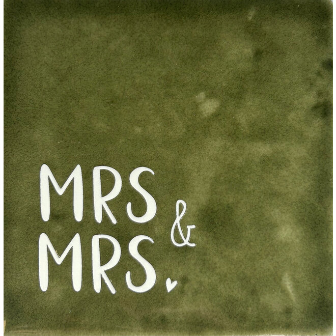 Tegeltje Mrs & Mrs olijf/crème