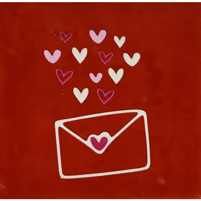 Tegel Brief hartjes rood/creme