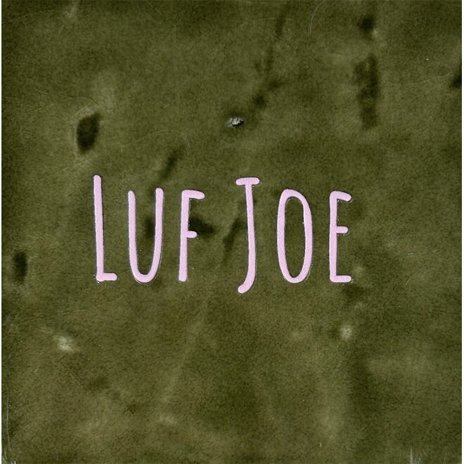 Tegeltje 'Luf Joe' olijf/babyroze
