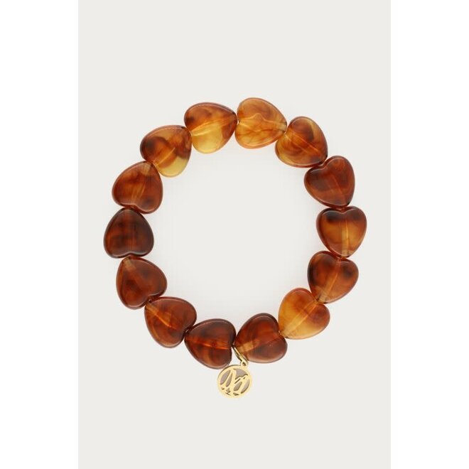 Bruine elastieken hartjes kralenarmband