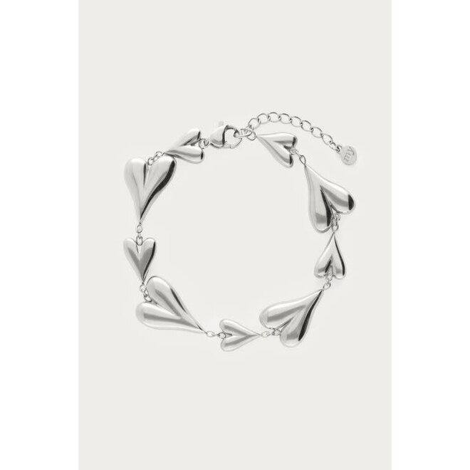 Armband met kleine en grote hartjes Zilverkleurig