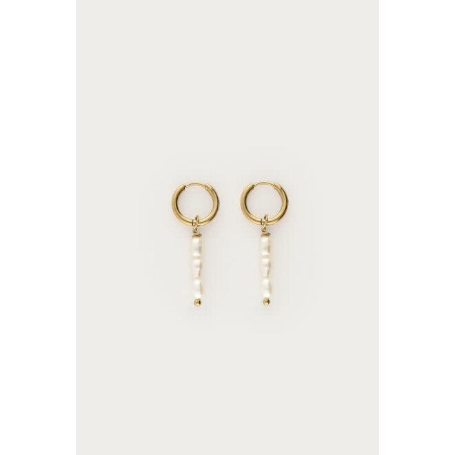 Oorbellen drie zoetwaterparels