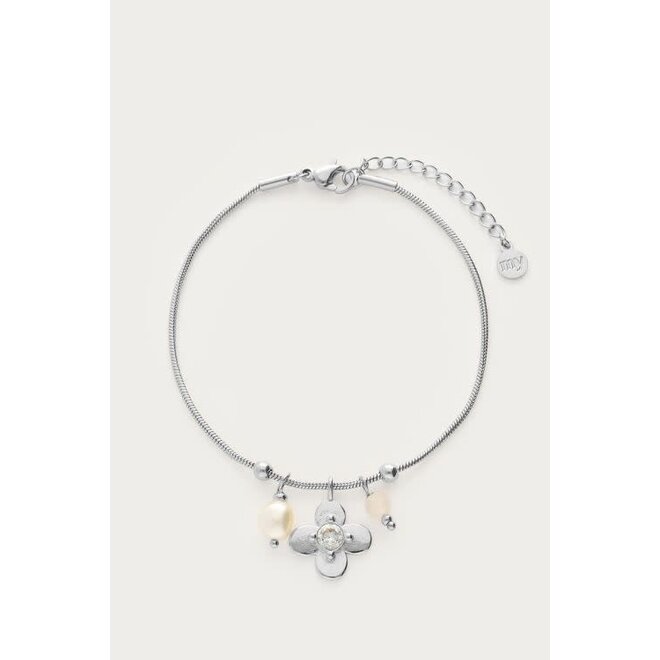 Botanical armband met bloem en strass steen zilverkleurig