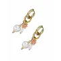 By Jam Oorbellen beige bloem en parels