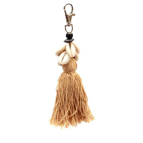 Bazar Bizar The Cowrie Tassel Keychain - Mocca Bazar Bizar The Cowrie Tassel Keychain - Mocca
