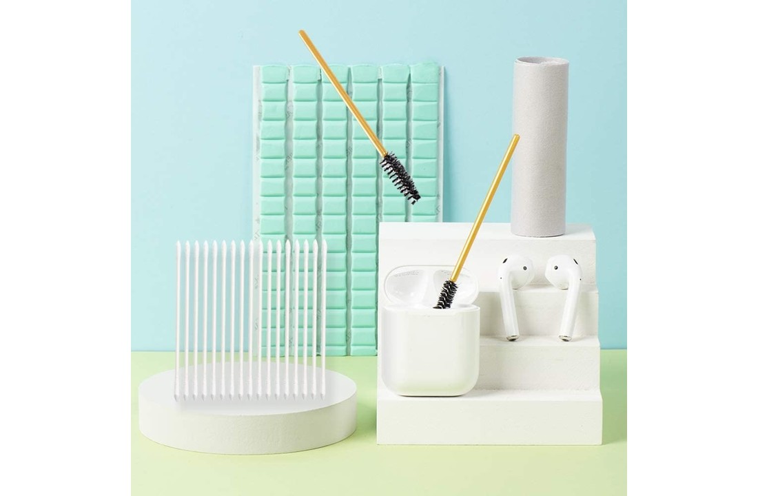 Complete Schoonmaakset AirPods – Cleaning Kit – Cleaner – Reinigingsdoekjes – Wattenstaafjes – Draadloze Oortjes Schoonmaakkit