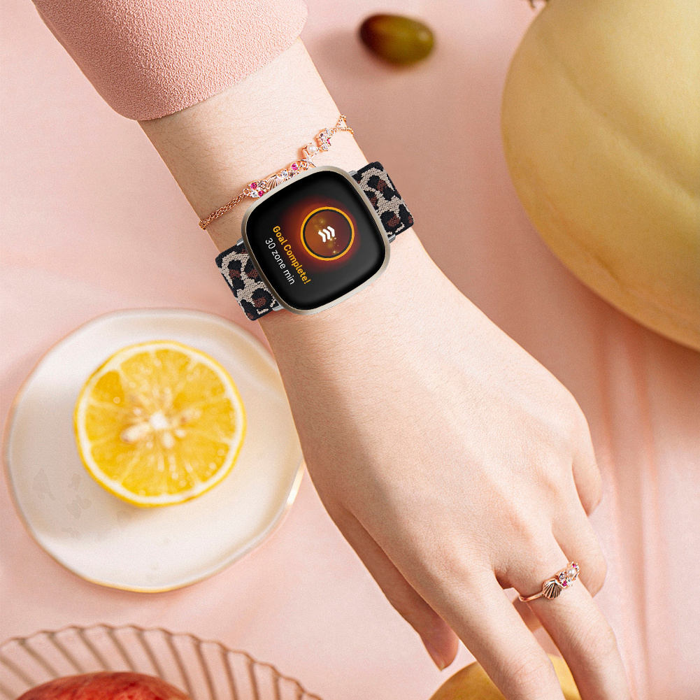 Fitbit Versa 3 / Sense Nylon Strech Bandje - Leopard