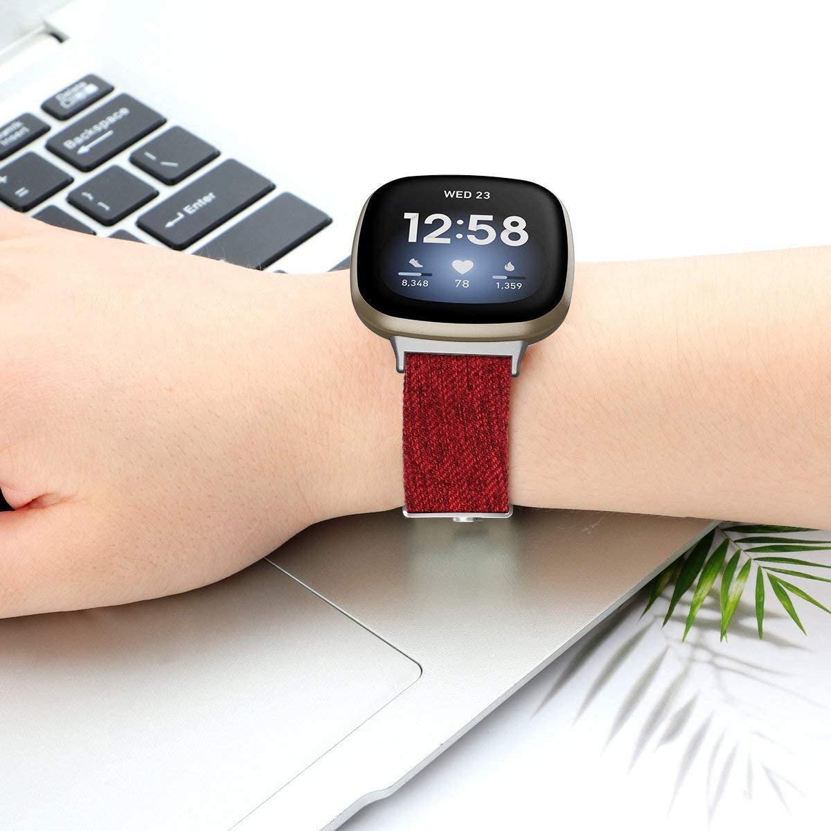 Fitbit Versa 3 / Sense Como Nylon Bandje - Rood