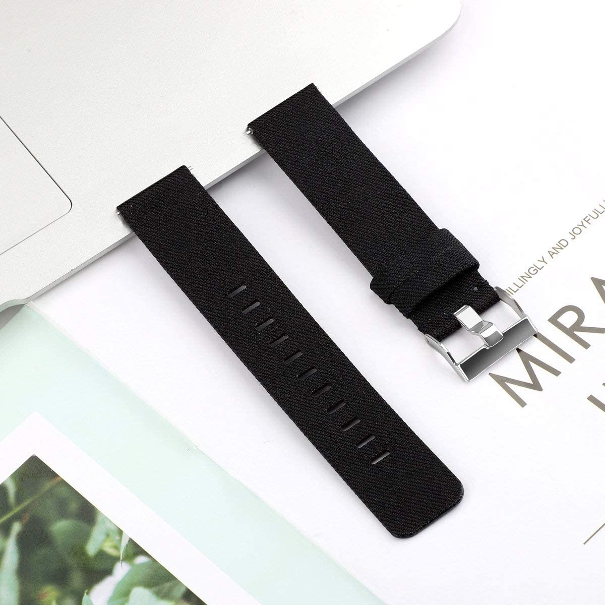 Fitbit Versa 3 / Sense Como Nylon Bandje - Zwarte kleur