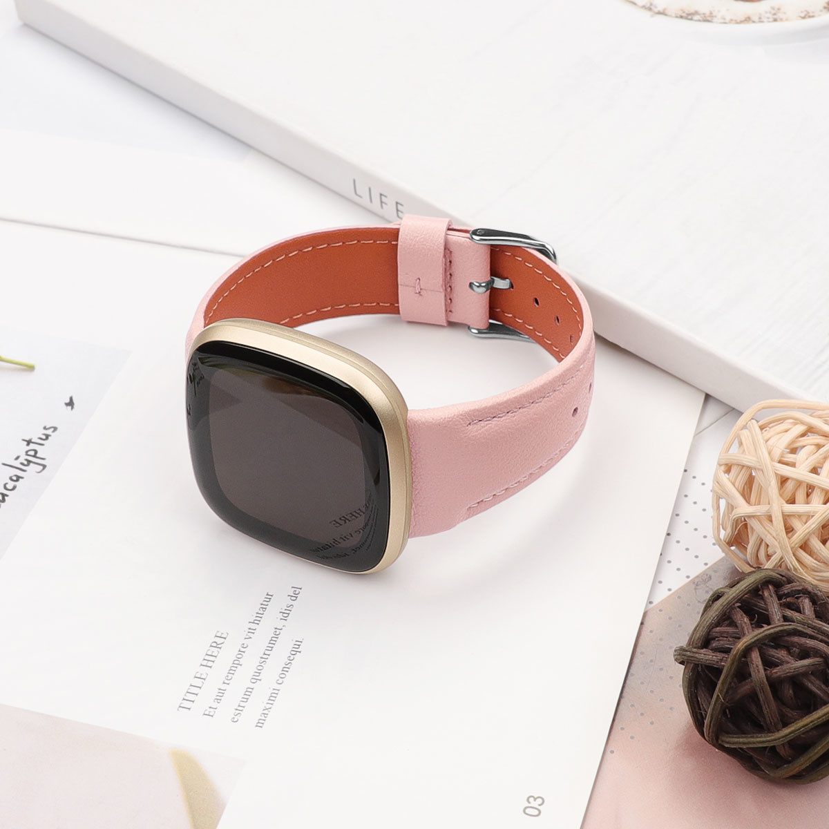 Fitbit Versa 4 / Sense 2 Leer Bandje - Lichtroze
