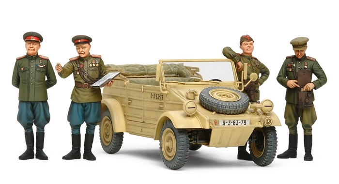 Tamiya Russian Commanders/Staff Car - W/4 Figures - Scale 1/35 - Tamiya - TAM25153