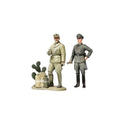 WWII Wehrmacht Officer - W/Africa Corps Tank Crewman - Scale 1/35 - Tamiya - TAM25154