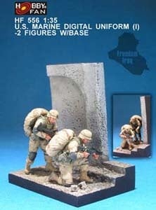 Hobbyfan U.S. Marine Digital Uniform (1) - with base - Scale 1/35 - Hobby Fan - HFN-HF556