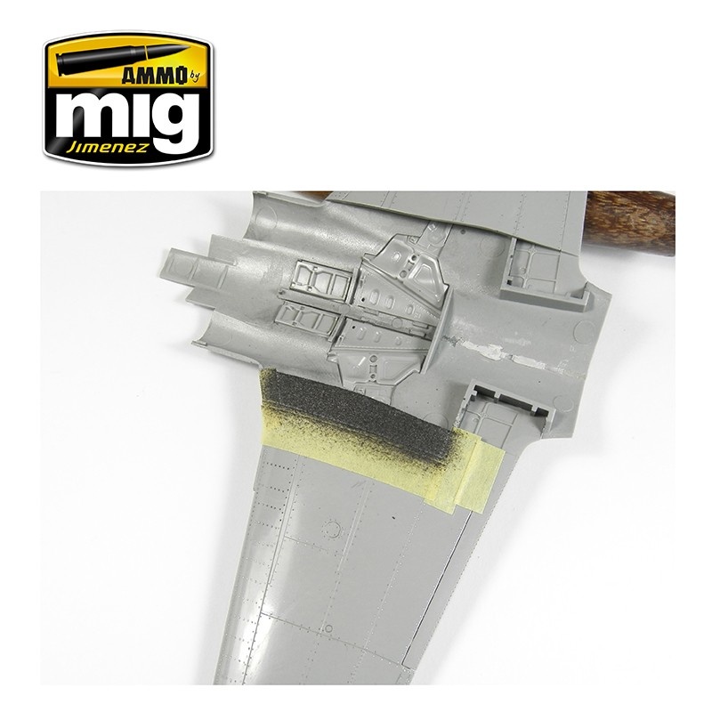 Ammo by Mig Jimenez Anti-Slip Paste - Black Color For 1/72 - Ammo by Mig Jimenez - A.MIG-2034