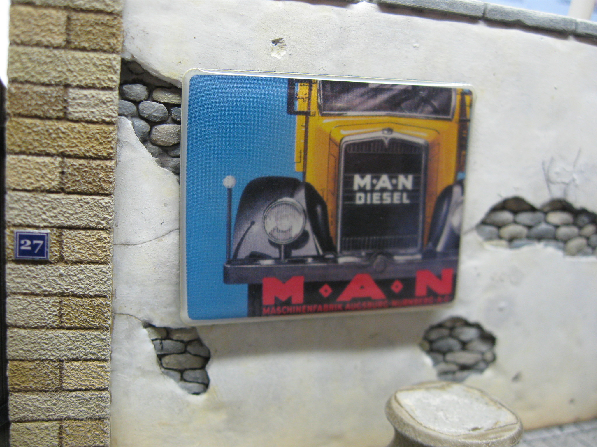 Reality in Scale Real Enamel Sign "MAN" - 39x49mm - Reality in Scale - RIS SIGN07