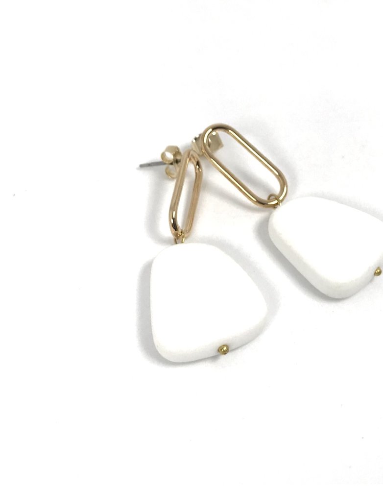 VIVIEN WALSH Slab Earrings - White