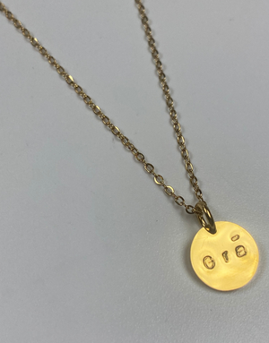 RUDIES AND CO Gold Disc Grá Necklace