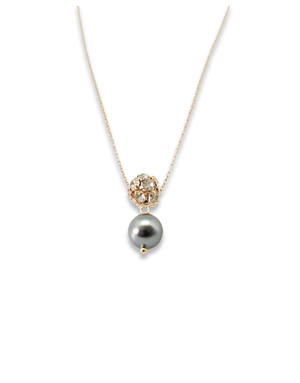 VIVIEN WALSH Lily Necklace