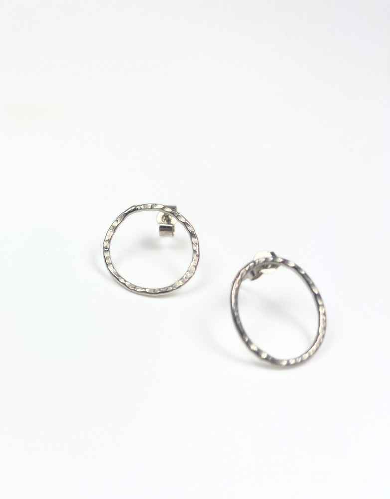 GHOST & BONESETTER Circle Stud Earrings - Silver