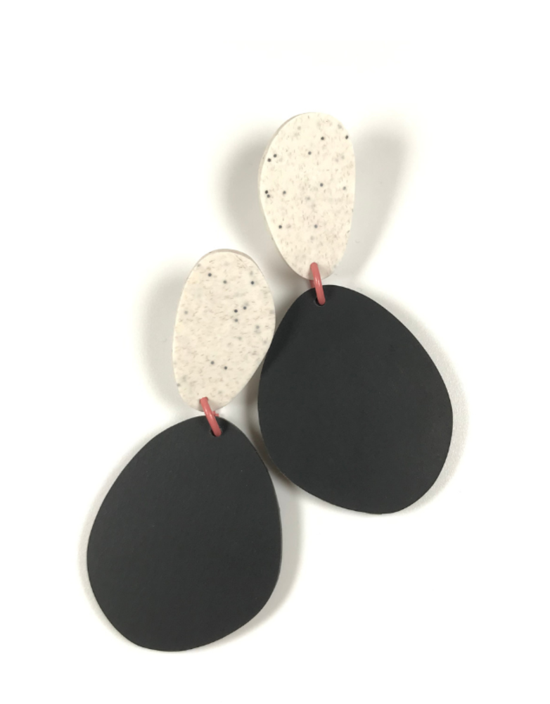 STUDIO CANTY Pebble Dangle Earrings- Granite & Black