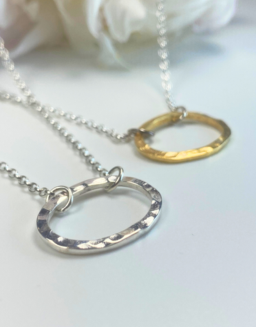 LYNSEY DE BURCA Tarrea Necklace - Silver