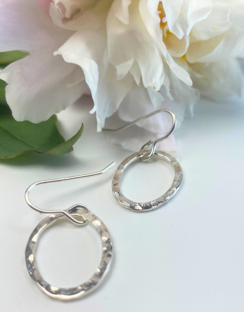 LYNSEY DE BURCA Tarrea Earrings - Silver