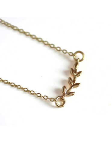 KAIKO STUDIO Delicate Leaf Gold Necklace