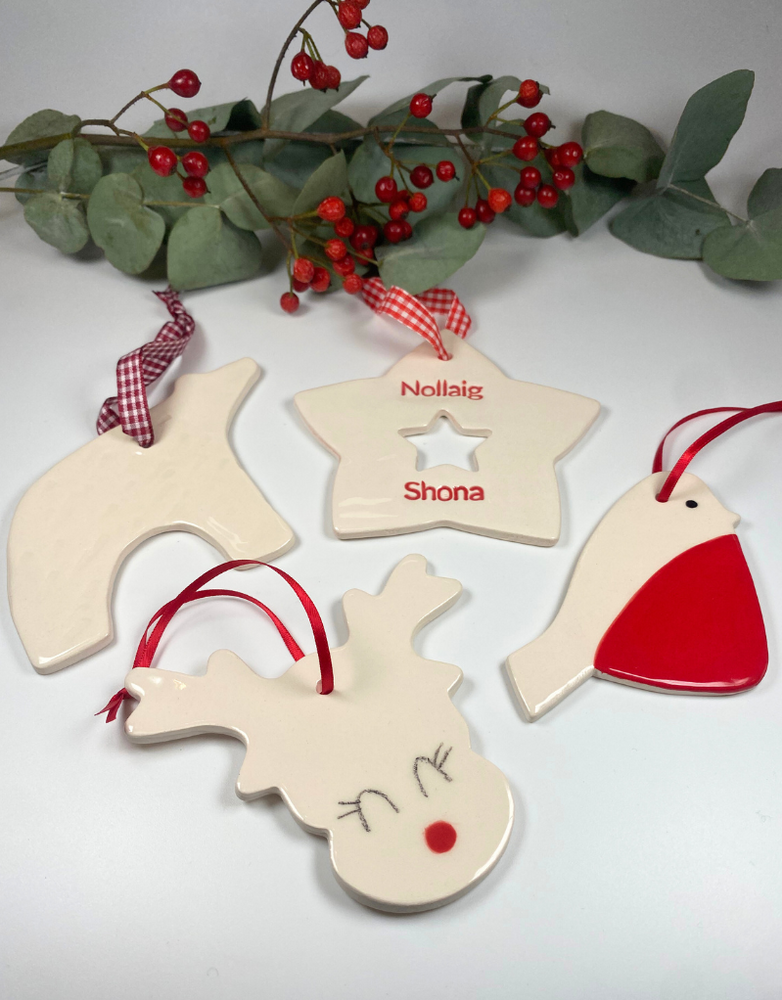 MAPLE TREE POTTERY Ceramic Christmas Decoration - Nollaig Shona Red Star