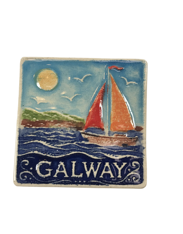 CERAMIC ART Galway Hooker Magnet