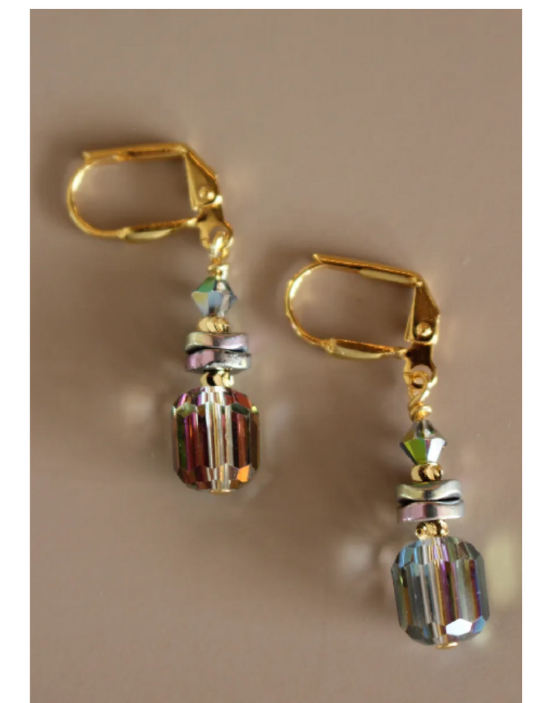 K KAJOUX Nocturne Olive Short Earrings