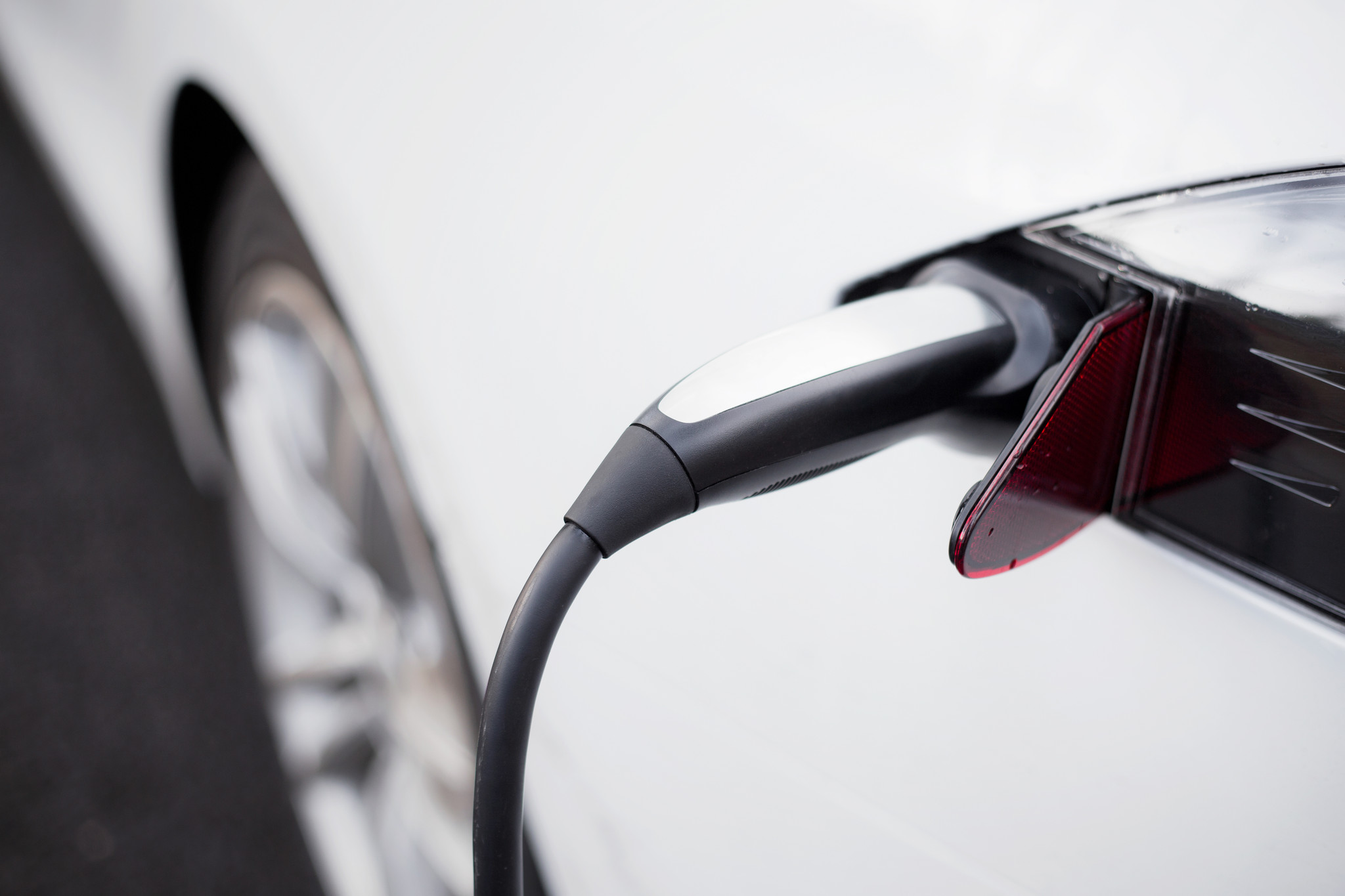 Tot €4.000,- subsidie op je elektrische auto. Hoe werkt het? 