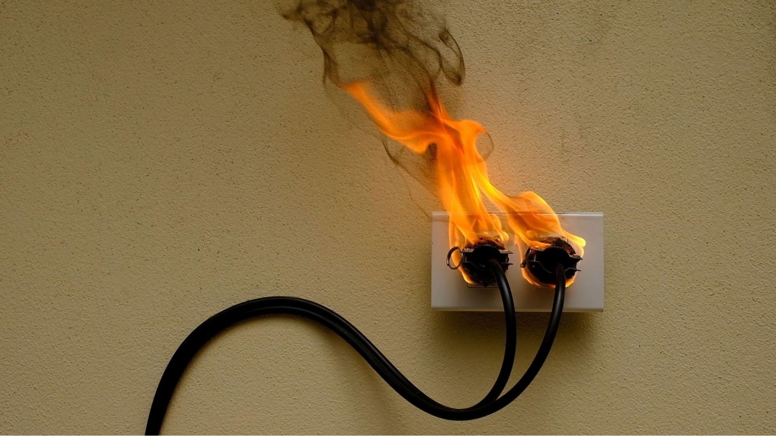 Brand in stopcontact