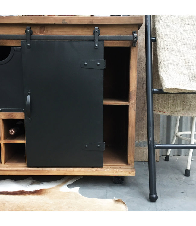 Weinschrank mit Schiebetür | Industrielle Möbel - Rootsmann