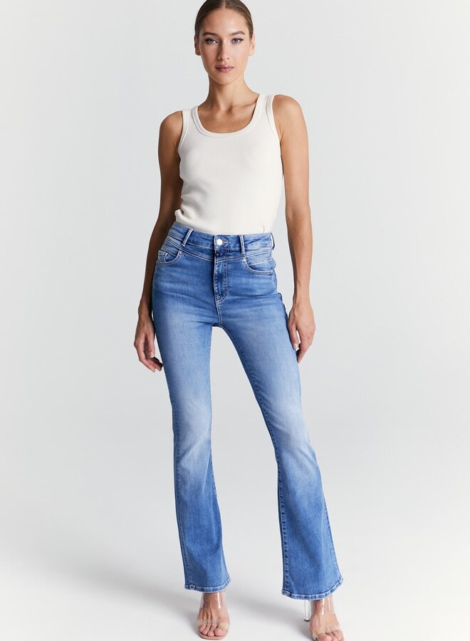 Cup of Joe Flared Jeans Matilda Medium Blue - Medium Blue