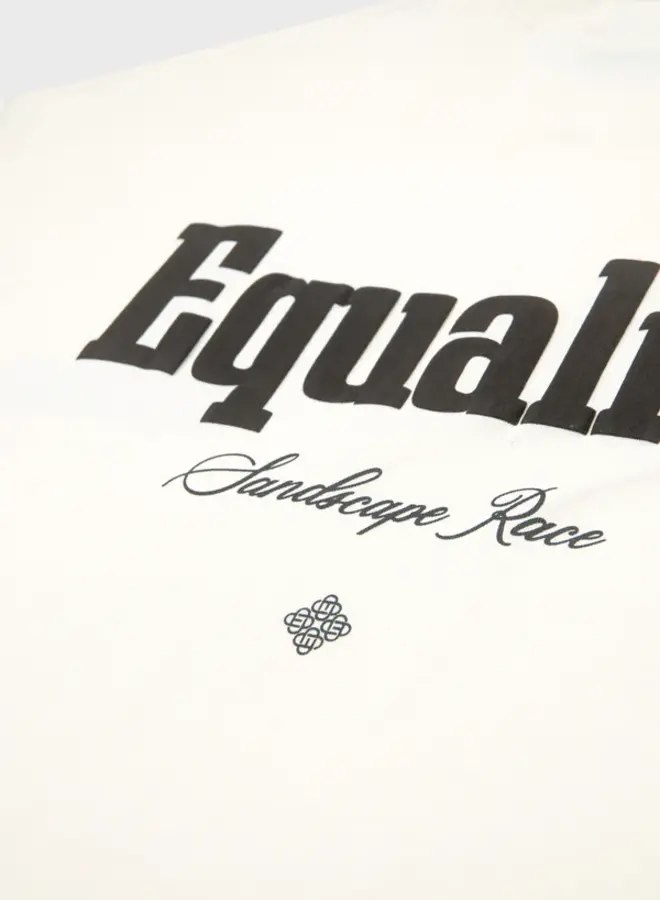 Equalité Oversized T-Shirt EQ.25.1.6.4.110 - 110 Off White