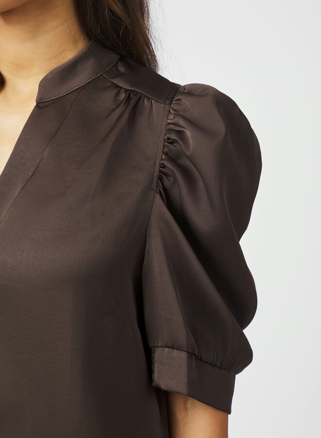 Neo Noir Satijnen Blouse Roella 162590 - 676 Dark Brown