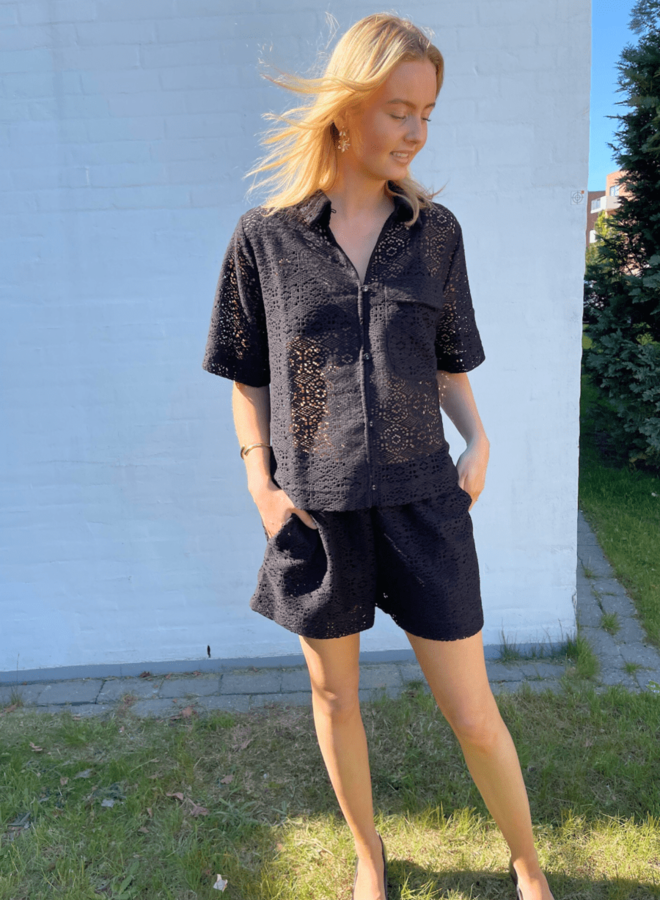 Sisters Point Blouse 18972 ELSIA-SH.SS - Black