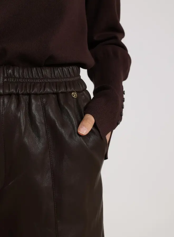 NUKUS Short Esmee NKF09011 - Dark Chocolate