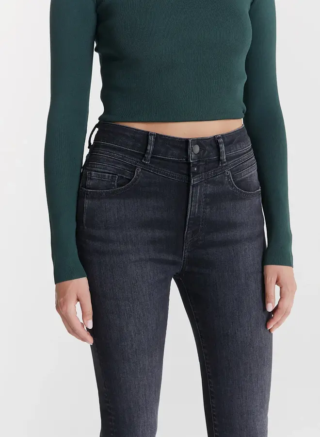 Cup of Joe Flared Jeans Matilda - Black VT