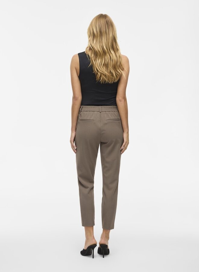 Vila Broek 14087406 - Falcon