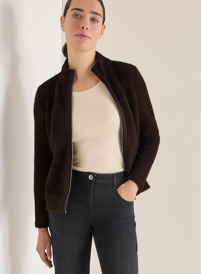 Cecil Jas B324146 - 16856 Tartufo Brown