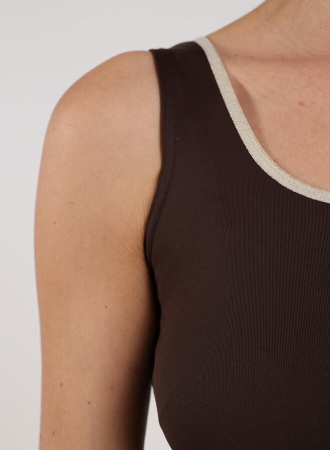 NUKUS Top Juba Singlet NKS06001 - 292 Dark Chocolate