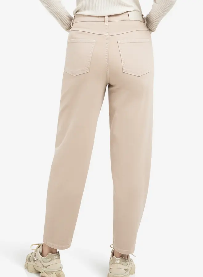 Yaya Jeans 01-311122-601 - 51306 - Oxford Tan Brown